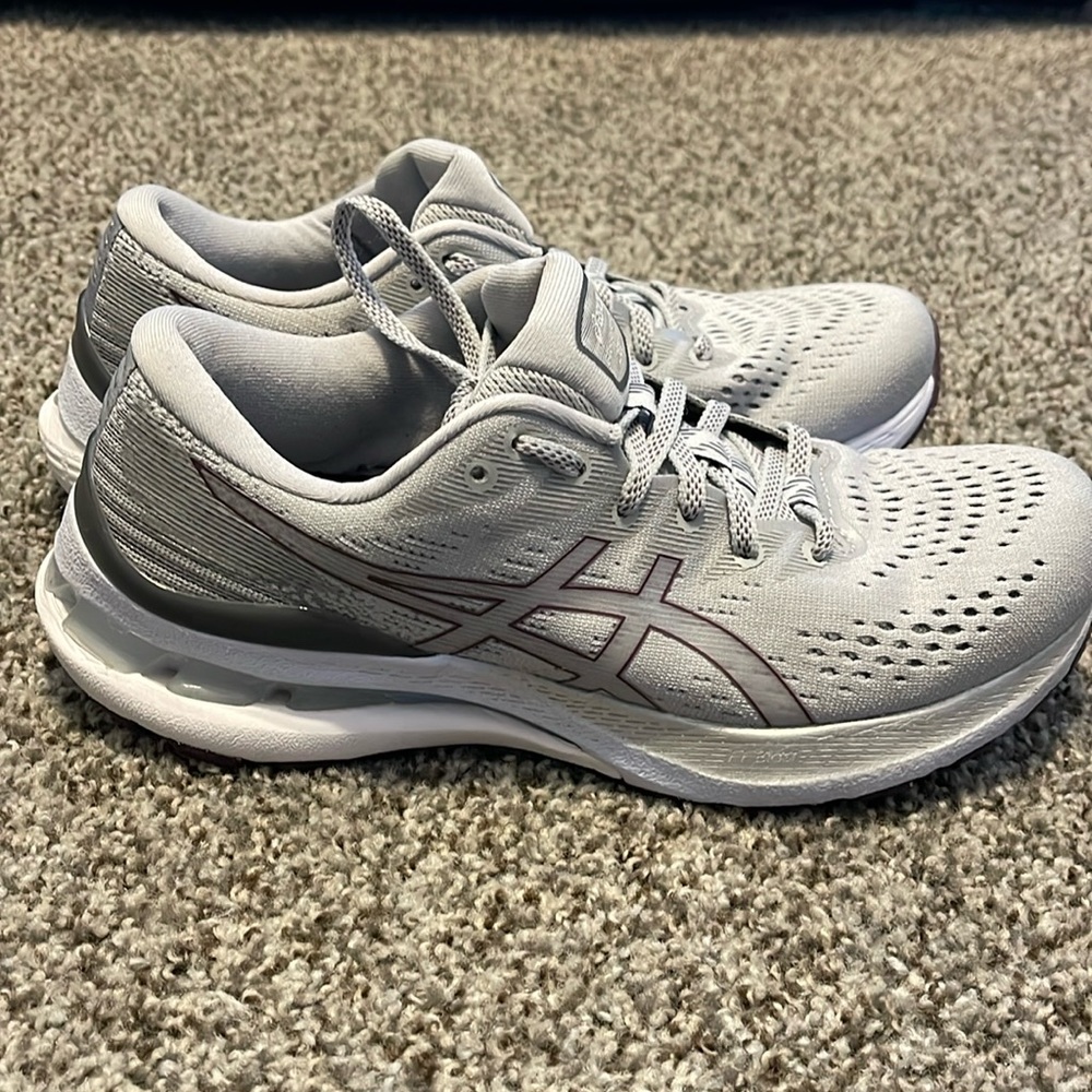 ASICS grey Gel Kayano Womens 8.5